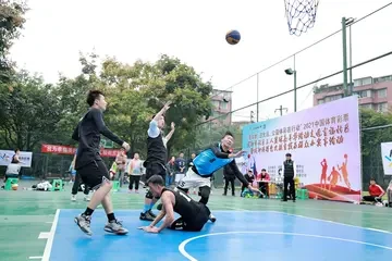 大学生篮球社团如何引入智能情感技术_1